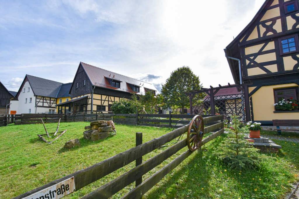 Lavendelhof Die Idyllische Landpension Crimmitschau Luaran gambar